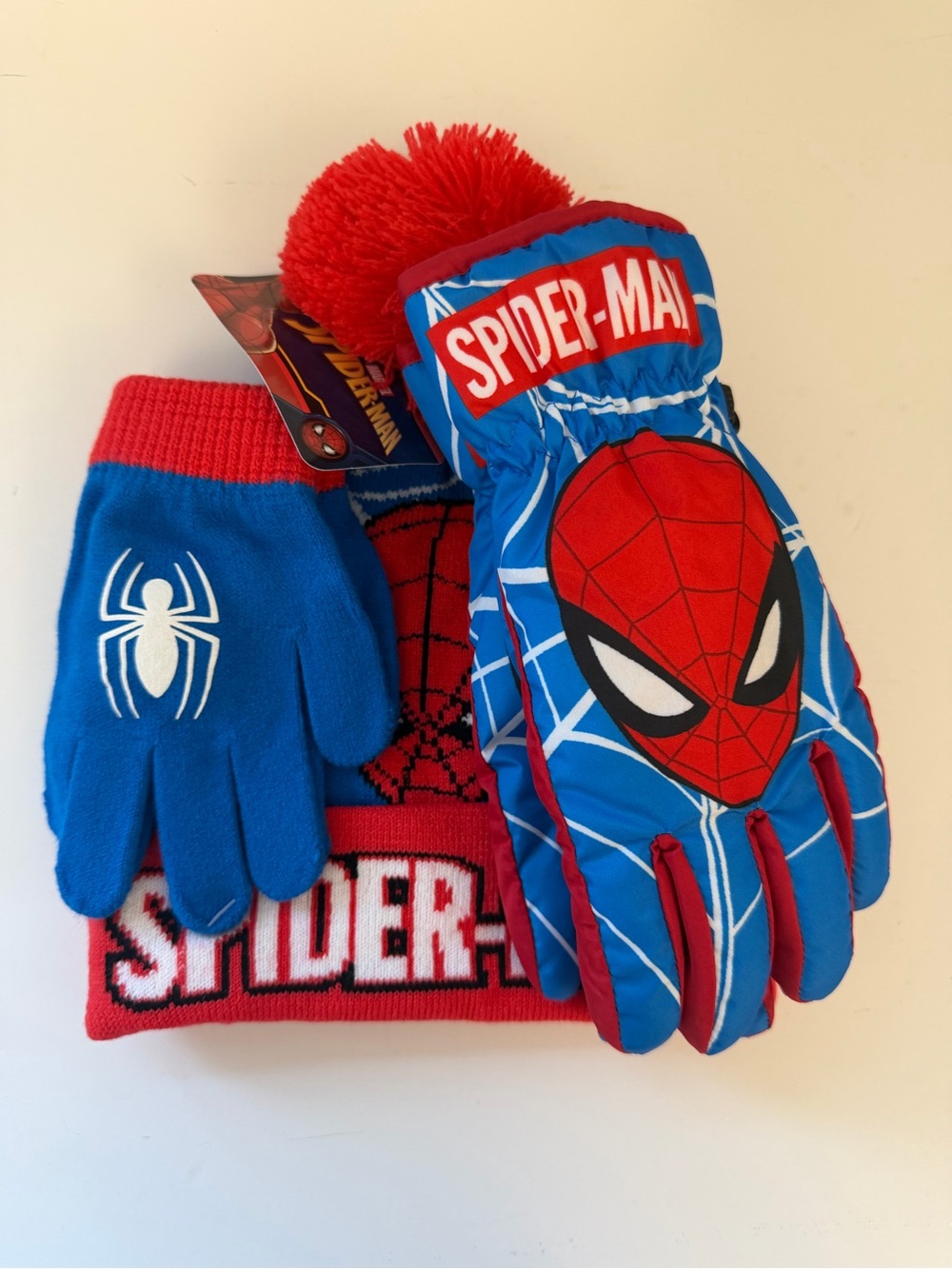 Big kids spiderman 3pcs hat and ski glove set